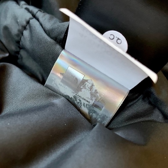 The North Face Men’s Bedford Down Parka In Black - Picture 8 of 9